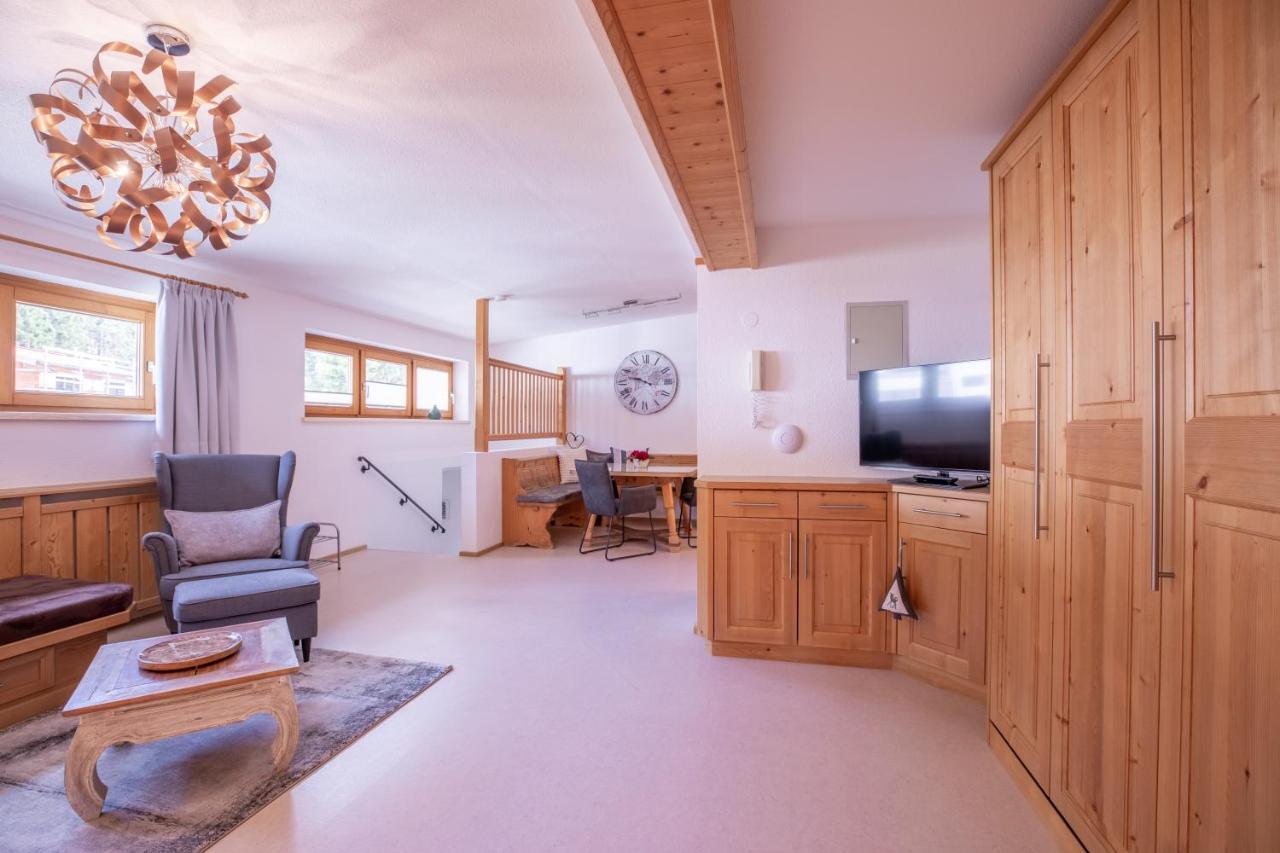Haus Praxmarer Διαμέρισμα Σανκτ Αντόν αμ Άλμπεργκ Εξωτερικό φωτογραφία