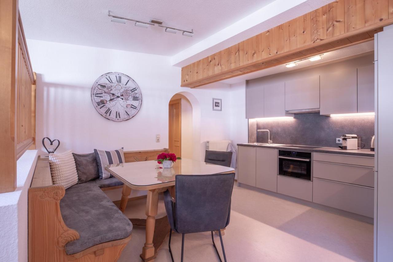 Haus Praxmarer Διαμέρισμα Σανκτ Αντόν αμ Άλμπεργκ Εξωτερικό φωτογραφία