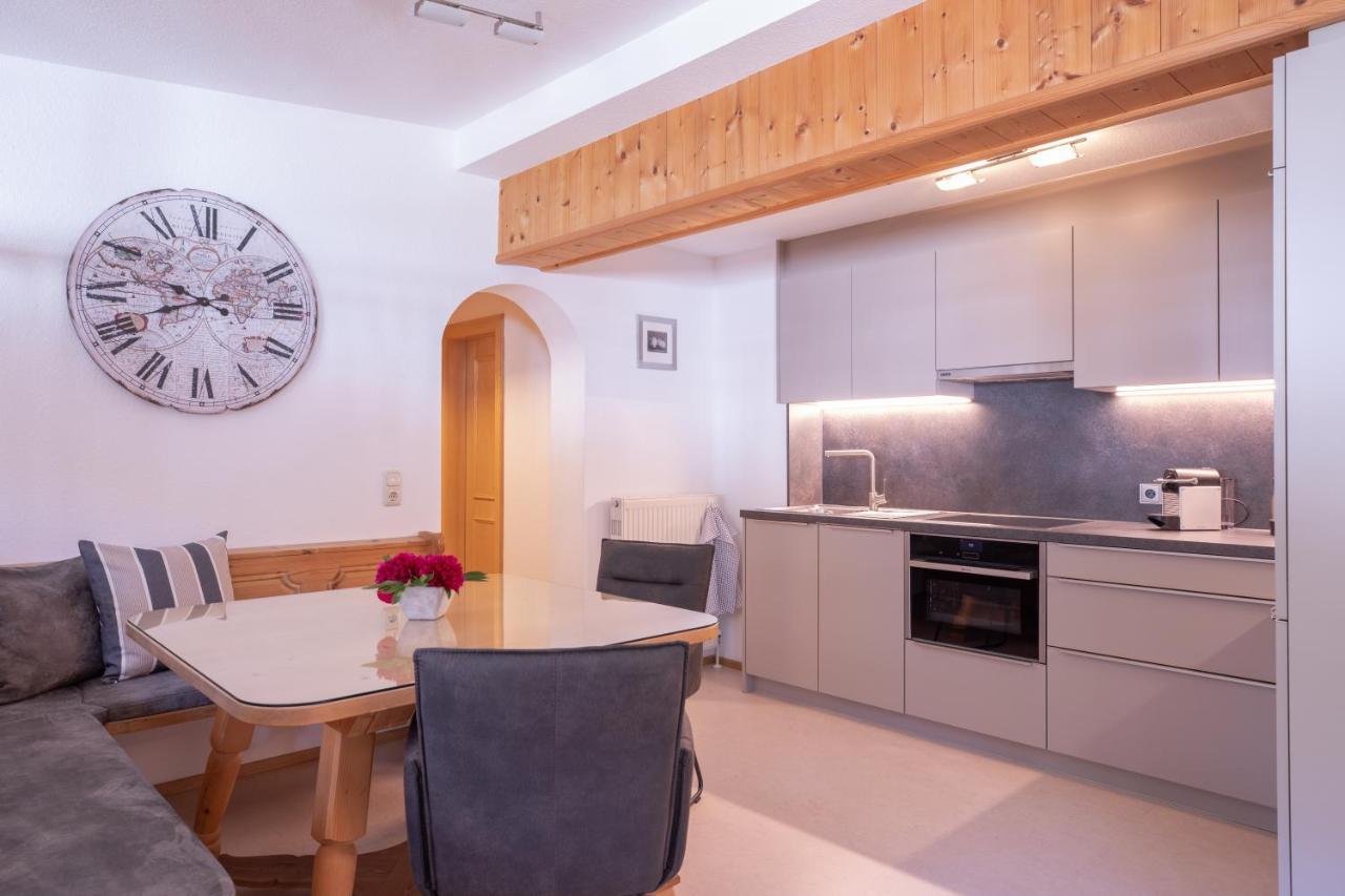 Haus Praxmarer Διαμέρισμα Σανκτ Αντόν αμ Άλμπεργκ Εξωτερικό φωτογραφία